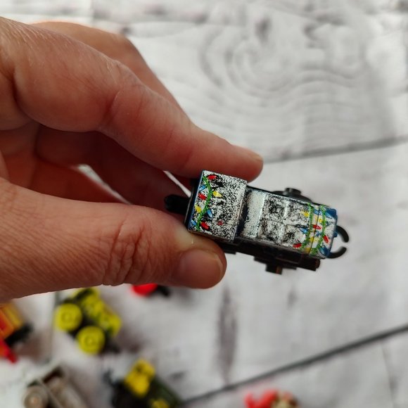 Thomas The Train Minis Lot Toys Thomas And Friends Collection ~ Lot Of 16 - Picture 10 of 12